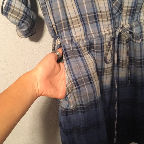 Dress - Picture 2 of 4