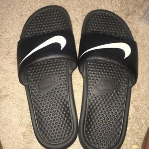 Nike slides