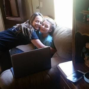 Meet your Posher, Carrie