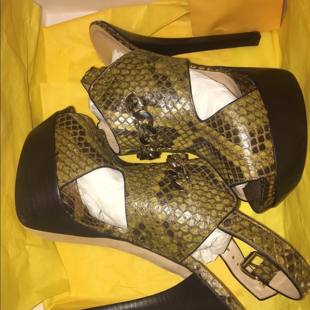 Vintage New in Box Fendi Women's High Heel Shoes/Rtl $1800 - Picture 2 of 8