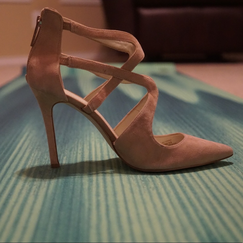 BCBG Suede heels