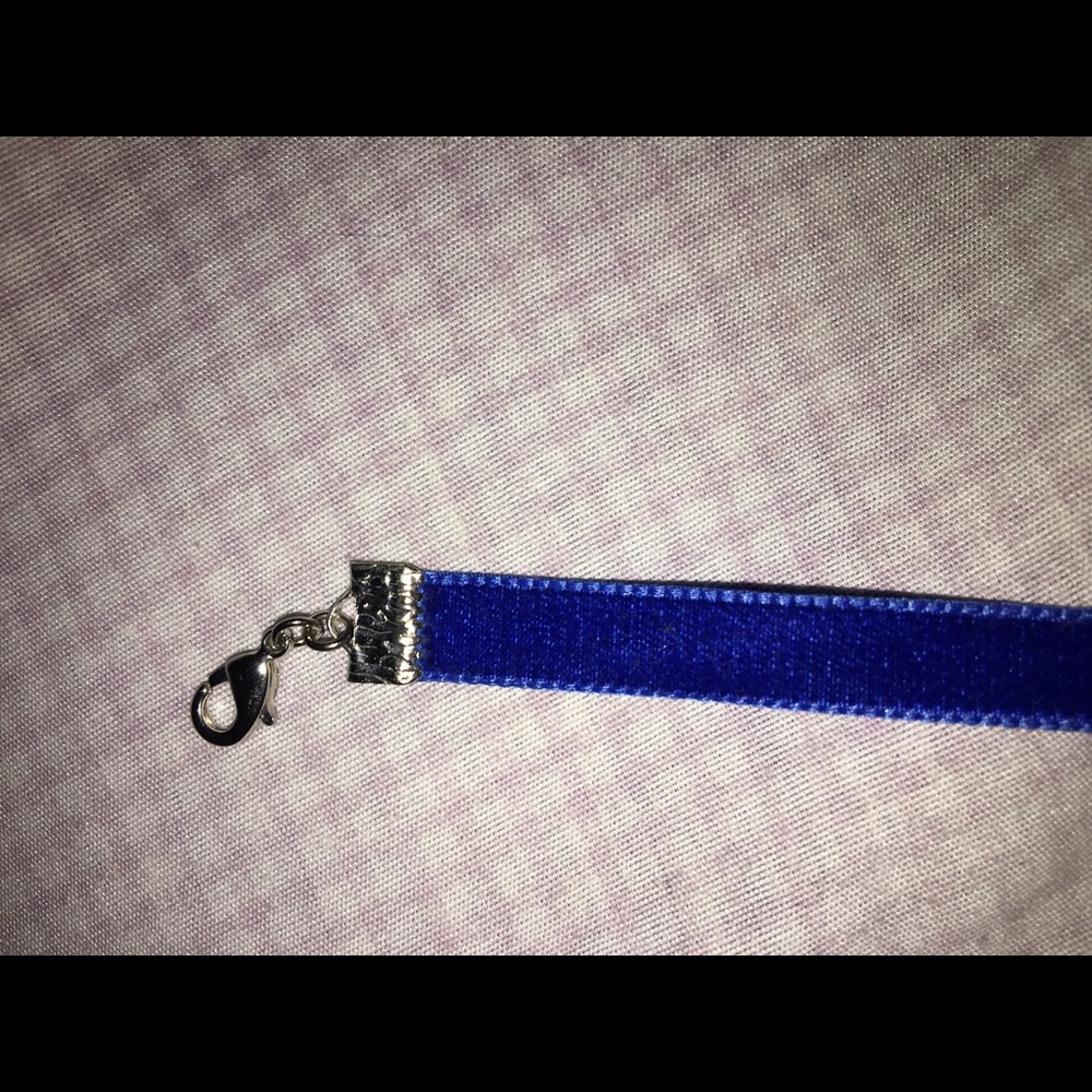 3 necklaces - Picture 8 of 8