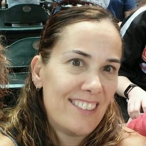 Meet your Posher, Michele