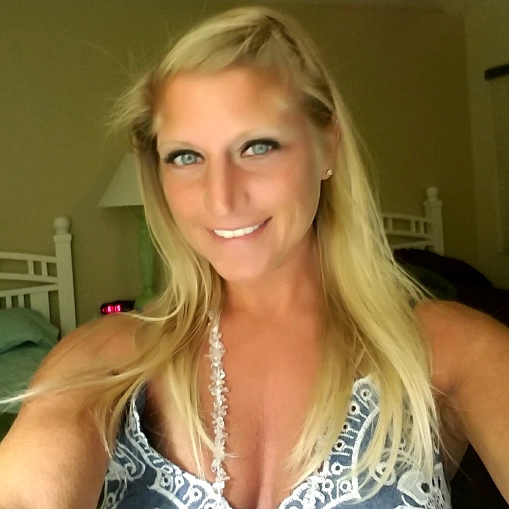 Meet your Posher, Carrie