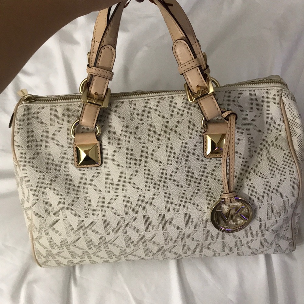 Michael Kors Large Grayson Vanilla Satchel