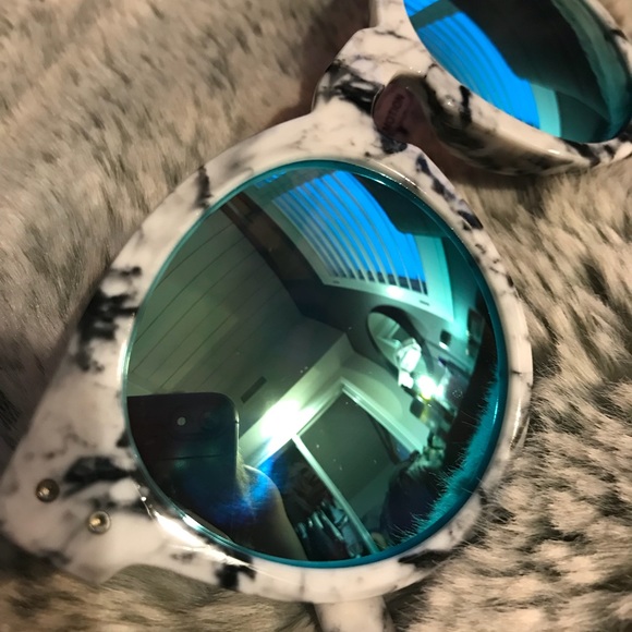 quay sunglasses