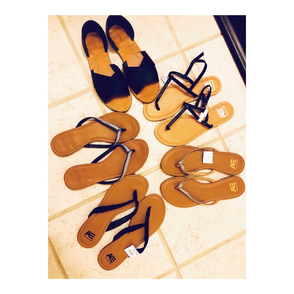 Sandal Bundle 5 Pairs ‼️ (AE/ Merona) Size 10