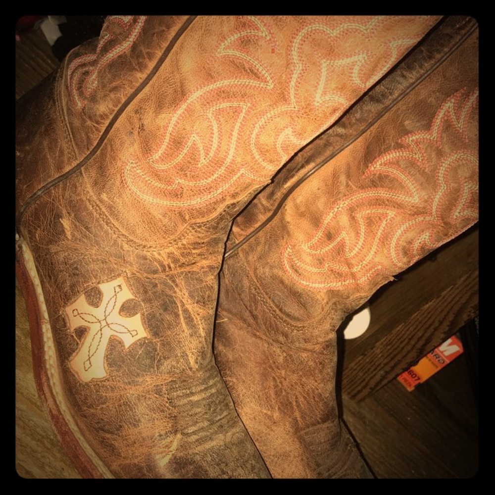 Women’s tony lama boots