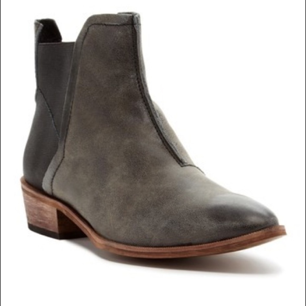 Free People Dark Horse🐴 Grey Ankle Boots, Size 36