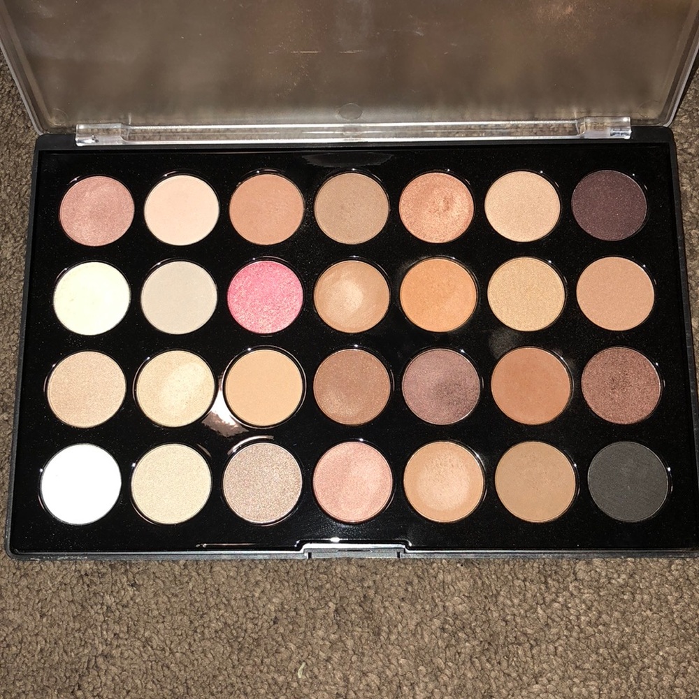 Bh cosmetics pallete