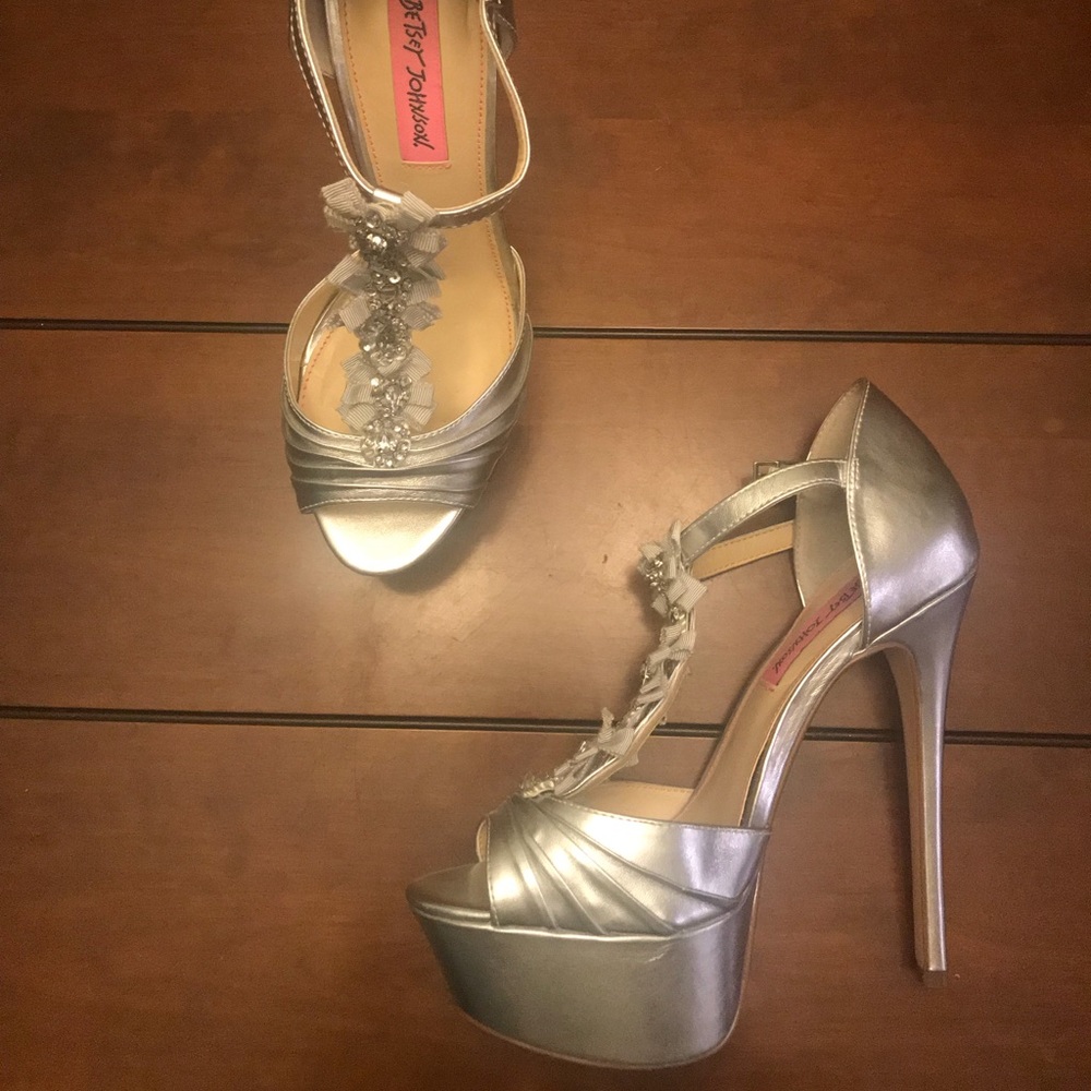 Betsey Johnson bridal shoes, size 7.5