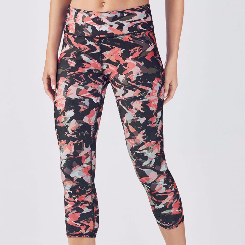 Fabletics Salar Capri Leggings