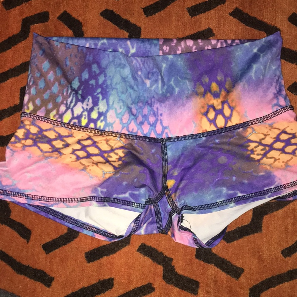 Teeki Snake print multi colored shorts yoga