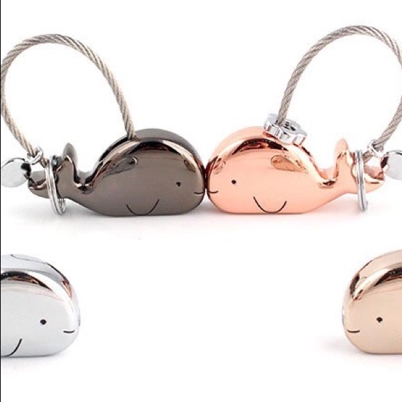 KISSING WHALES KEY RING SET - Picture 7 of 8
