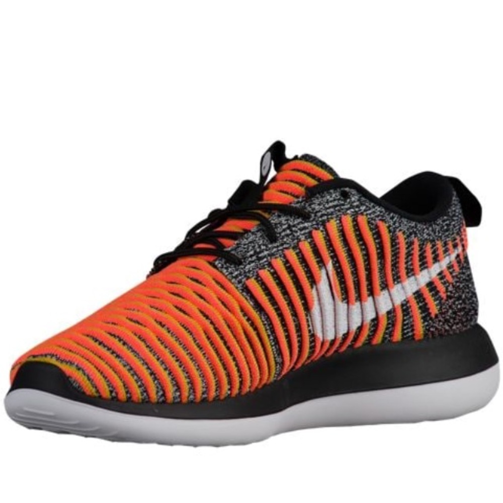 Women's Nike Roshe Two Flyknit