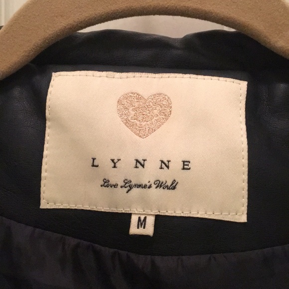 Faux fur vest with faux leather hood - Picture 2 of 5