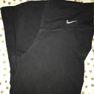 NIKE YOGA PANTS!!!