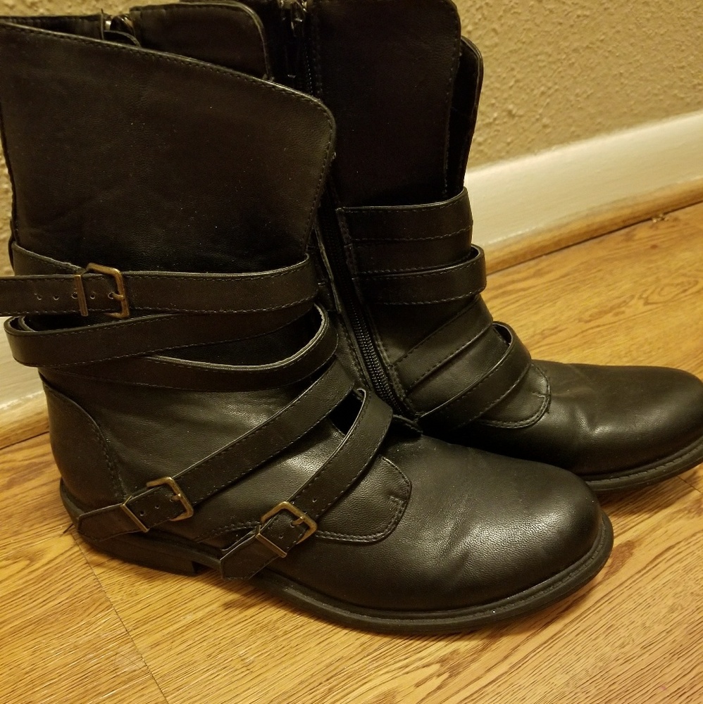 Black boots