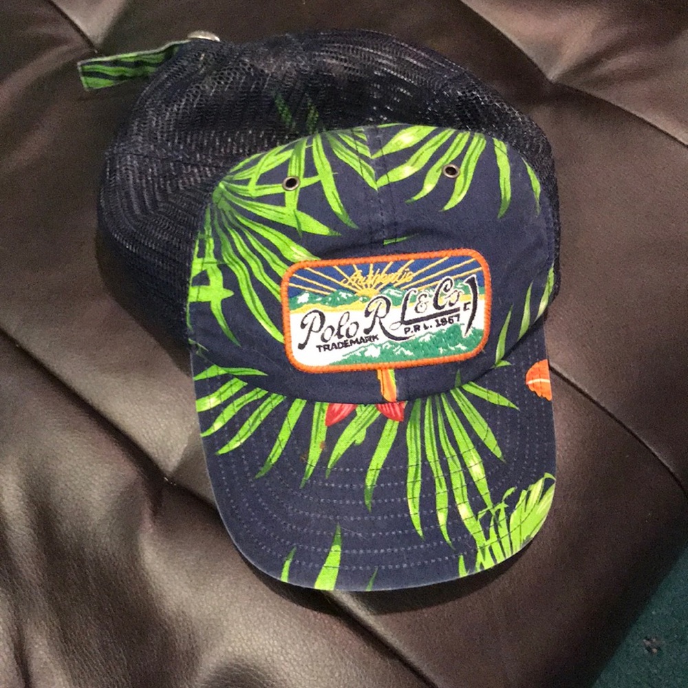 Floral navy polo hat