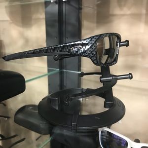 The Valve Carbon-fiber Men’s Oakley