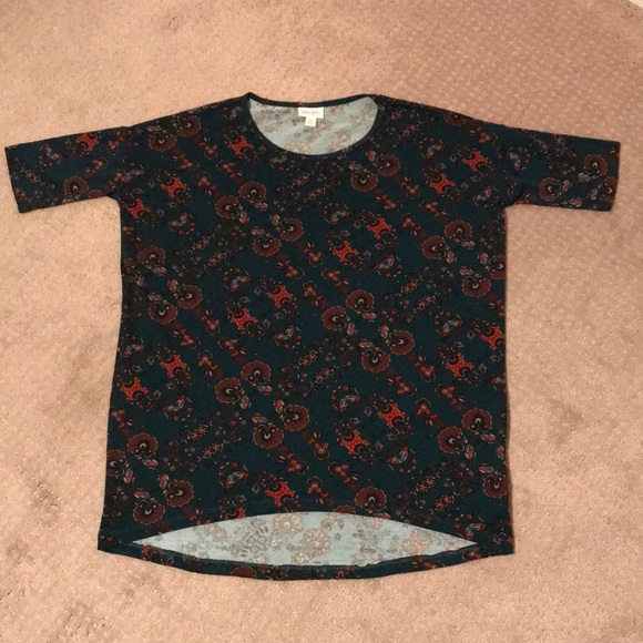 3/$25 🌟 LulaRoe Irma Tunic - Picture 1 of 5