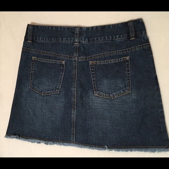Old Navy Denim Mini Skirt - Picture 3 of 3