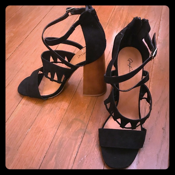 🔴4 for 25🔴 Qupid Wood Block Strappy Suede Heel - Picture 4 of 8