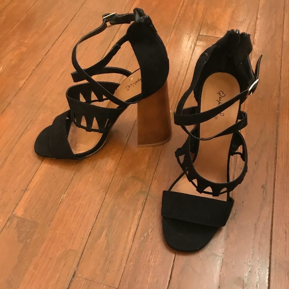 🔴4 for 25🔴 Qupid Wood Block Strappy Suede Heel - Picture 5 of 8