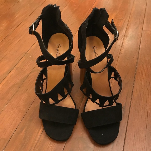 🔴4 for 25🔴 Qupid Wood Block Strappy Suede Heel - Picture 7 of 8