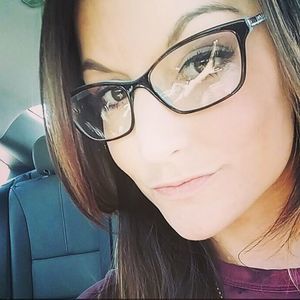 Meet your Posher, Lucy