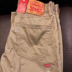 Men’s Levi’s khakis