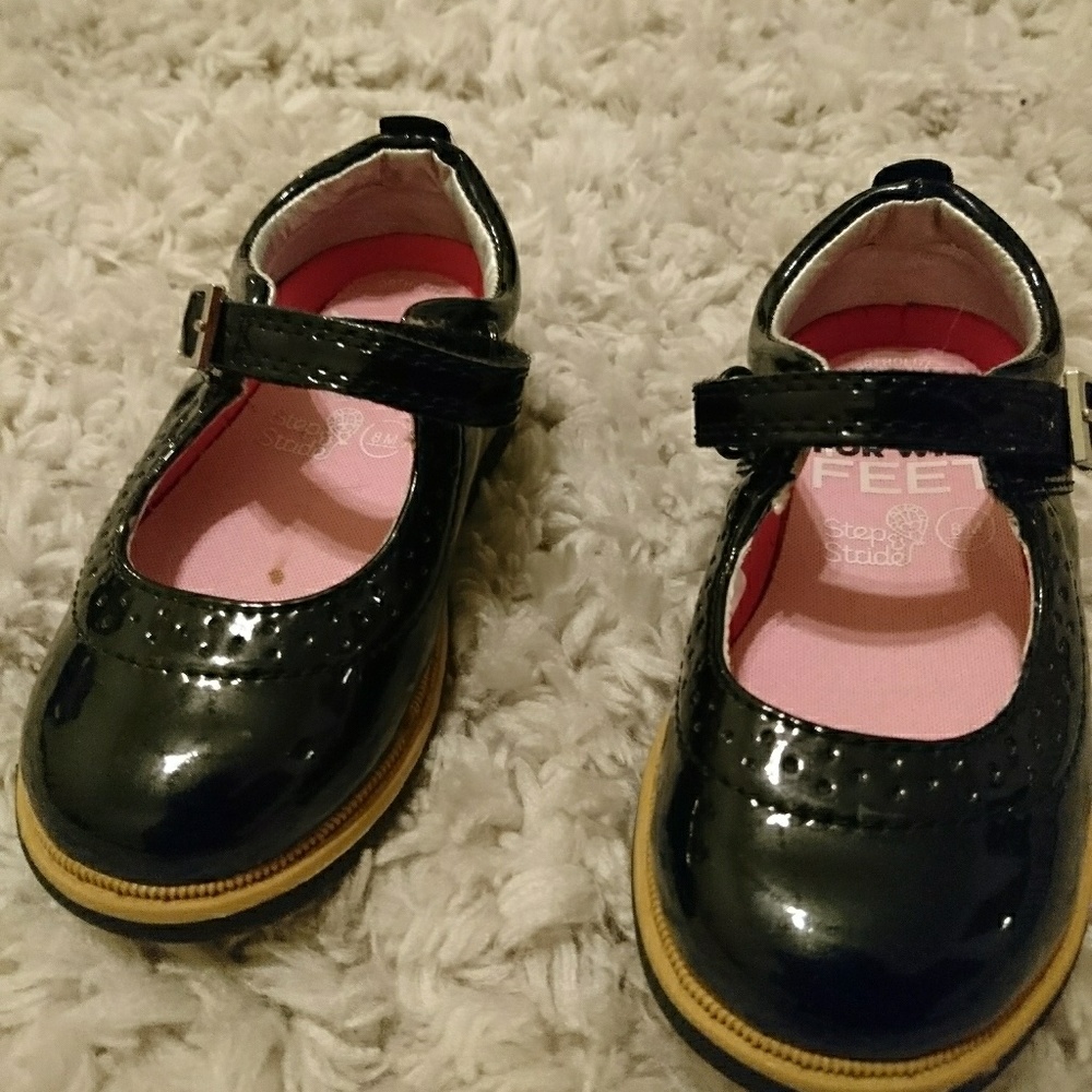 Toddler shoes used once