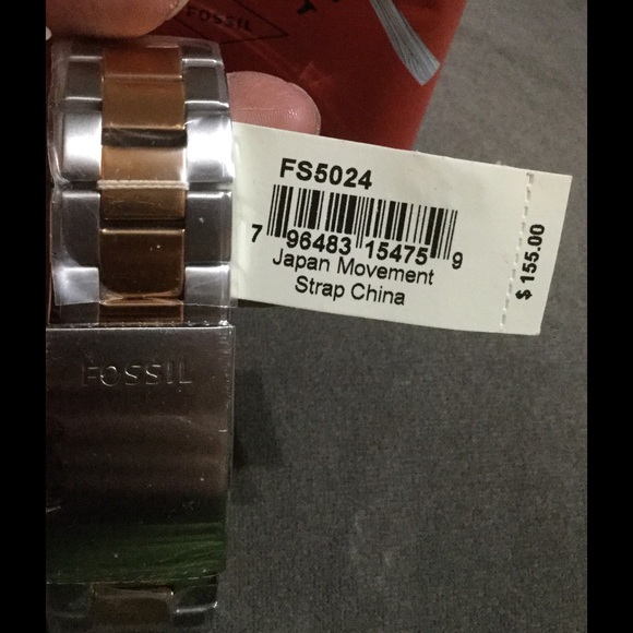 New Men's Fossil watch - Picture 3 of 3