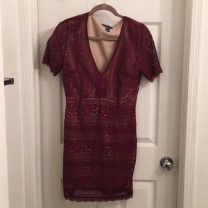 EUC Burgundy lace dress perfect for the holidays!