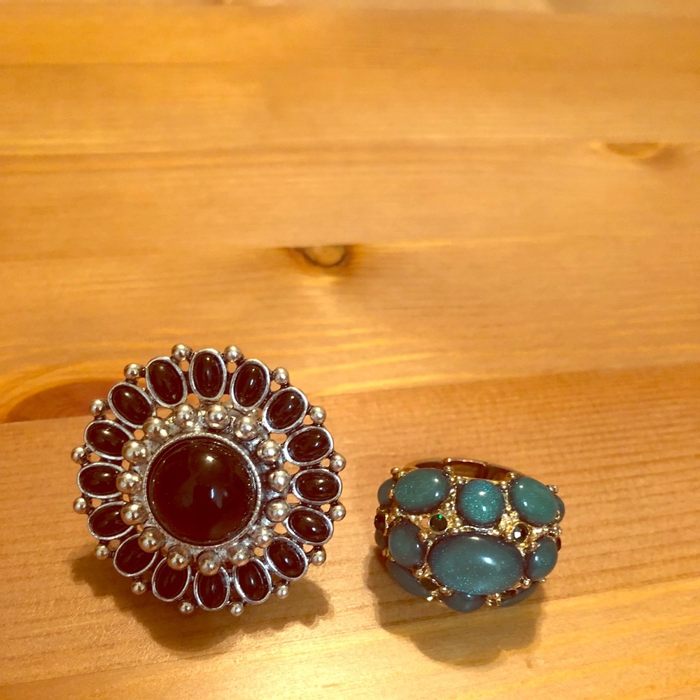 Two costume jewelry rings