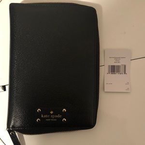 Kate spade ziparound Wellesley personal organizer