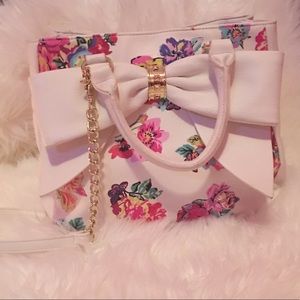 Betsey Johnson purse