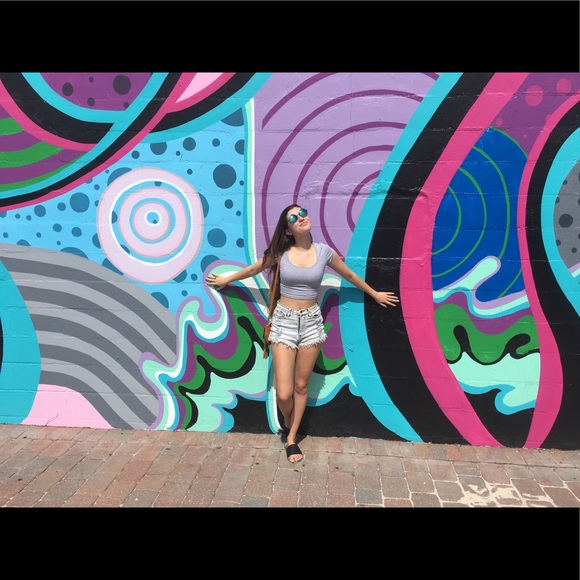 MEET YOUR SELLER💓🍁🧝🏽♀️🦋 - Picture 3 of 4