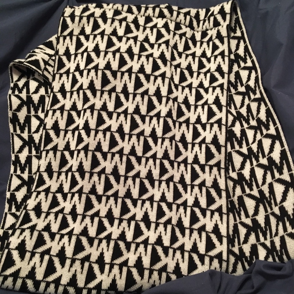 Micheal Kors Scarf