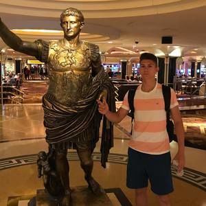 Meet your Posher, Rob