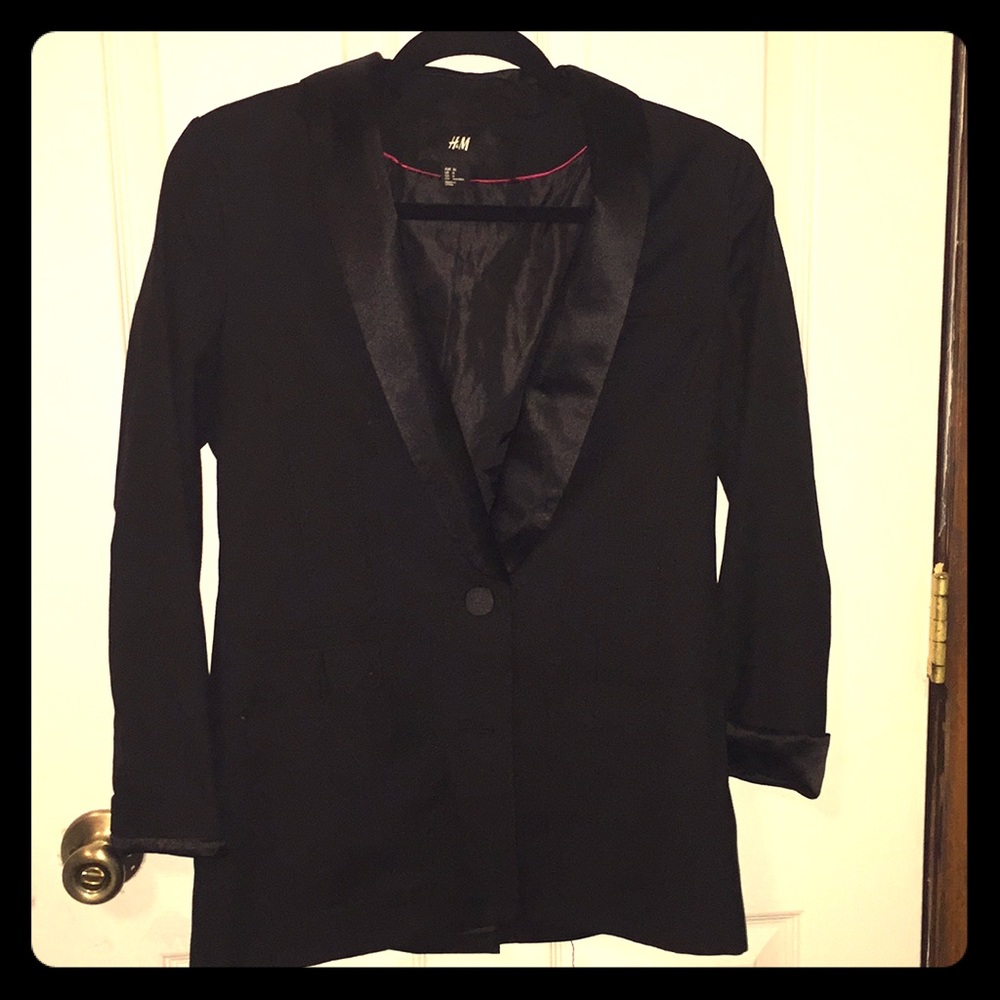 Stylish Blazer for the holidays 🤗