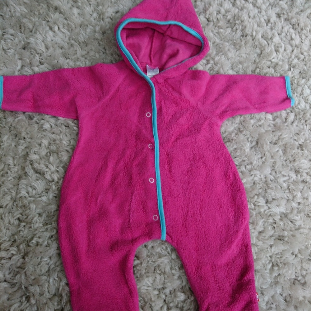 Zutano elf suit 6M
