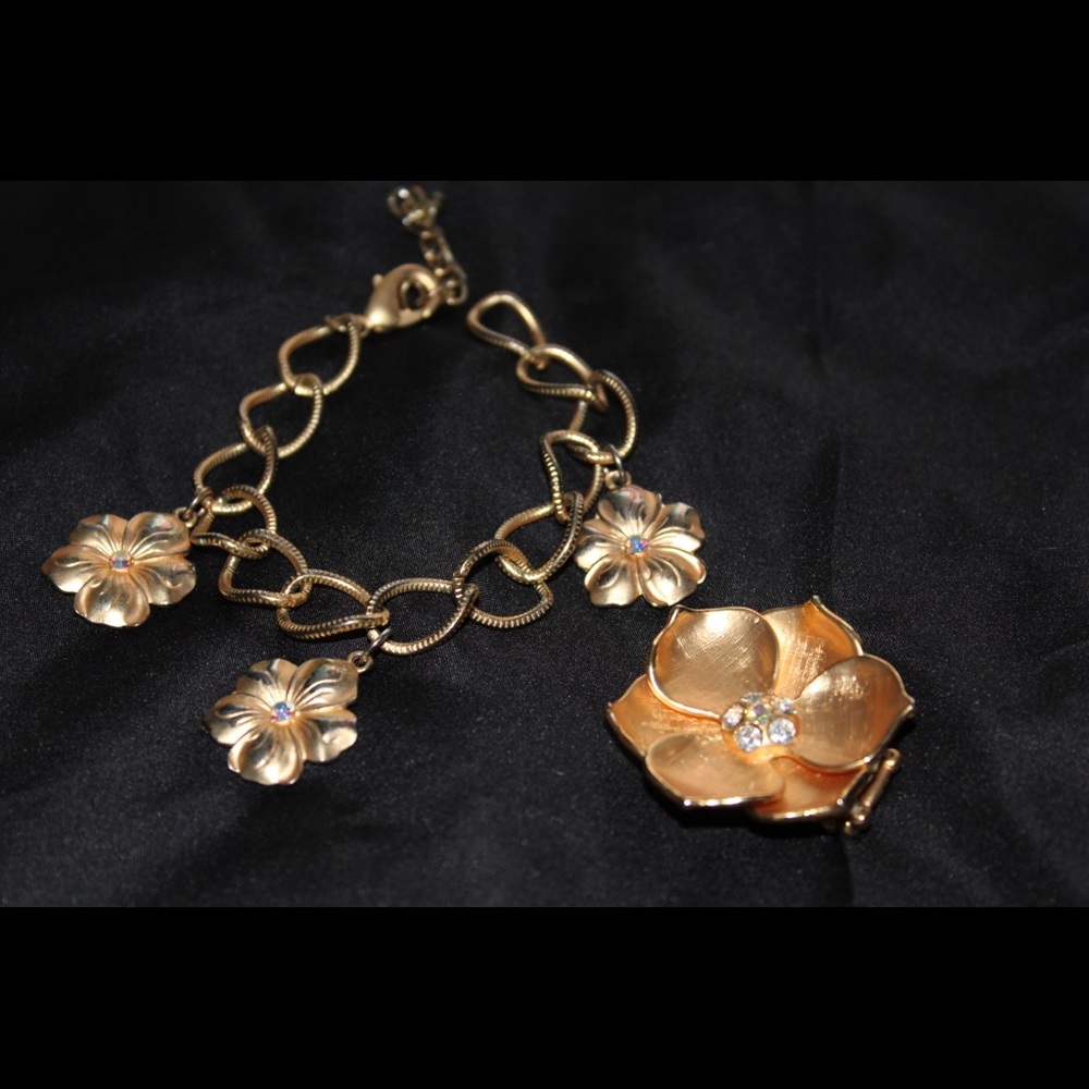 Gold flower bracelet & ring