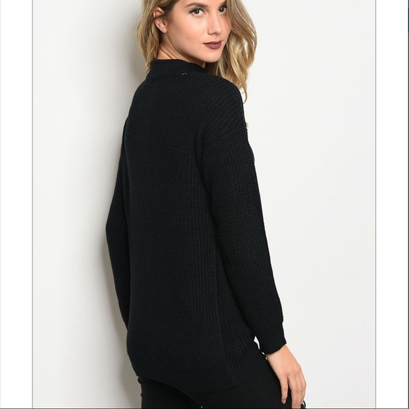 🔥MARKDOWN🔥LACE UP/CHOKER SWEATER - Picture 2 of 4