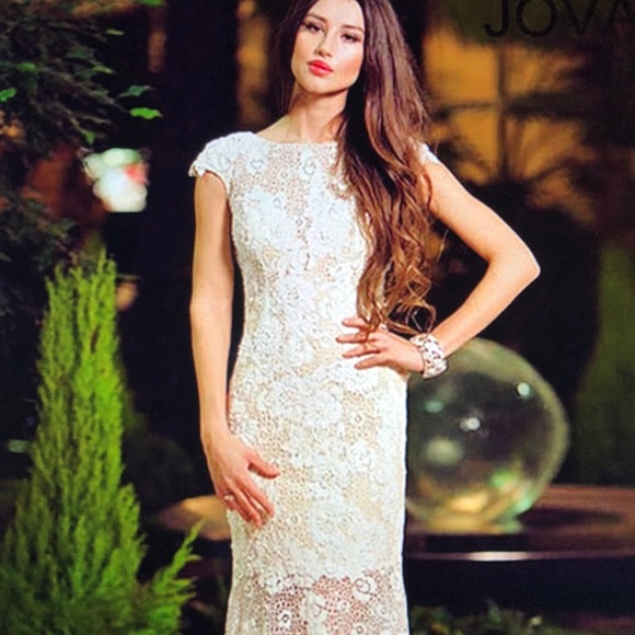 NEW!!JOVANI FLOWING LACE GOWN #88435