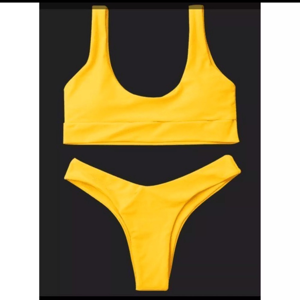 Yellow Bikini 👙