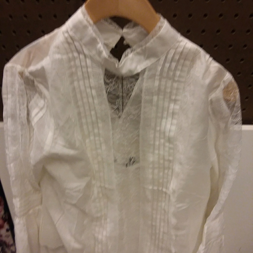 Meet your Posher, Yolanda