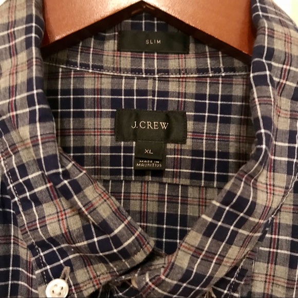 J.Crew Men’s Slim Secret Wash Button Down - Picture 3 of 5