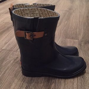 Chooka mid rise rain boot