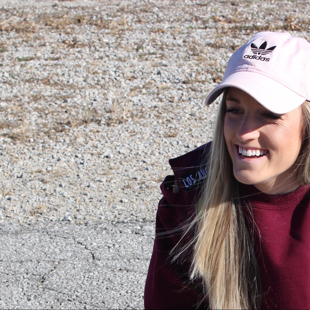 Meet your Posher, Peyton - Picture 1 of 1